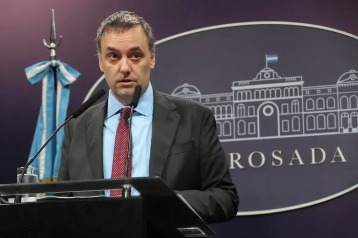Adorni: "No nos preocupa la reacción diplomática"