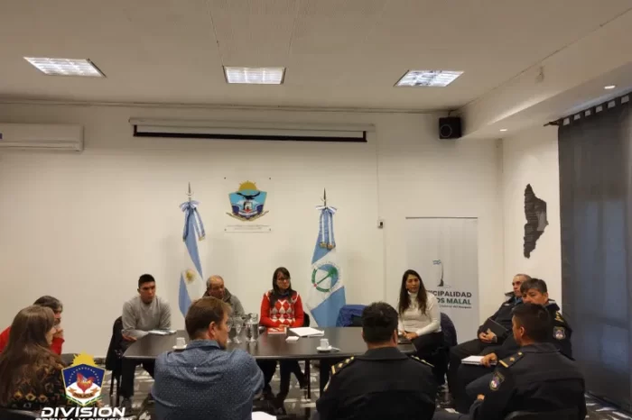 Chos Malal: Trabajo mancomunado en junto con personal Municipal de la ciudad enmarcado en la Ley 2773/13 por animales sueltos 