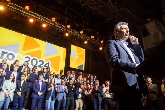 El mensaje de Mauricio Macri a Javier Milei: "Lo que pudimos ayudar fue a pesar de su entorno”