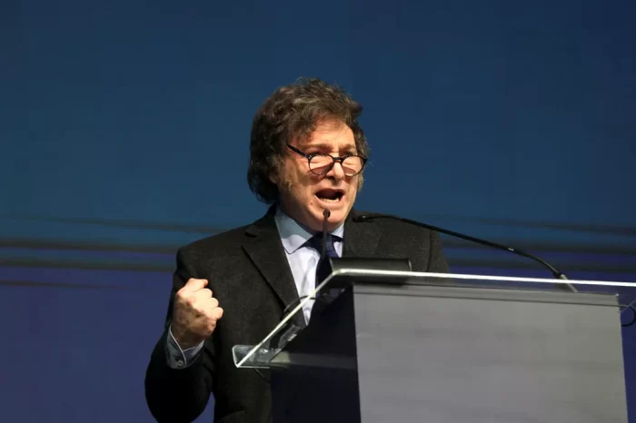 "Hoy 87 héroes pusieron un freno a los degenerados fiscales", destacó Milei