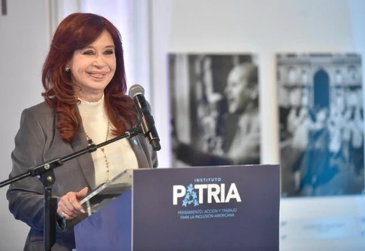 El mensaje de Cristina Kirchner al peronismo: "Este panorama distópico torna impresindible enderezar al PJ"