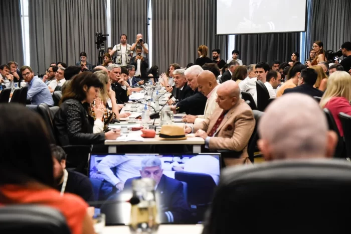 Problemas para el oficialismo: por ahora no tiene los votos para privatizar Aerolíneas y está obligado a negociar