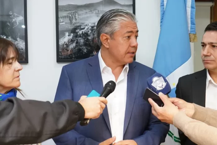 Figueroa expresó su acompañamiento a la UNCo