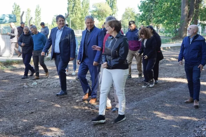 Figueroa y Gaido recorrieron la nueva avenida Obrero Argentino en Neuquén