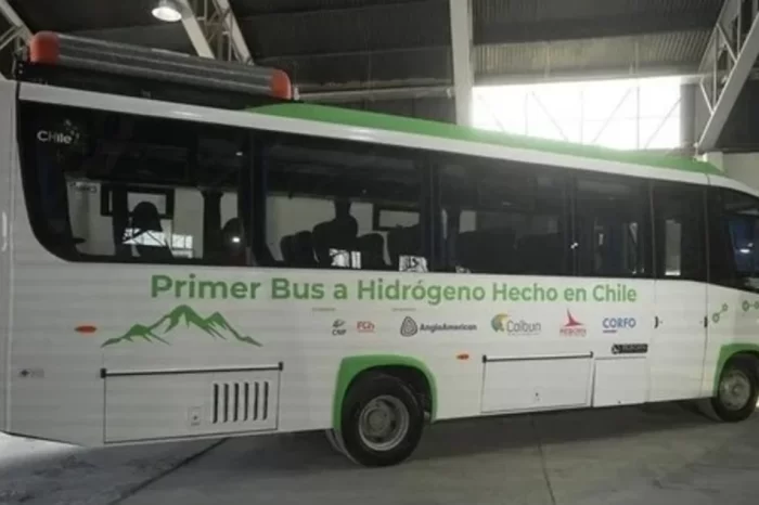 Chile presentó el primer bus a hidrógeno fabricado en el país