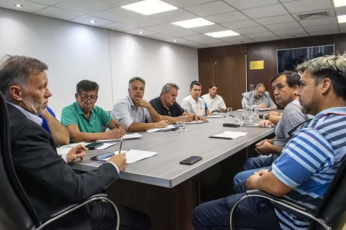Buscan garantizar la energía y el agua en el verano