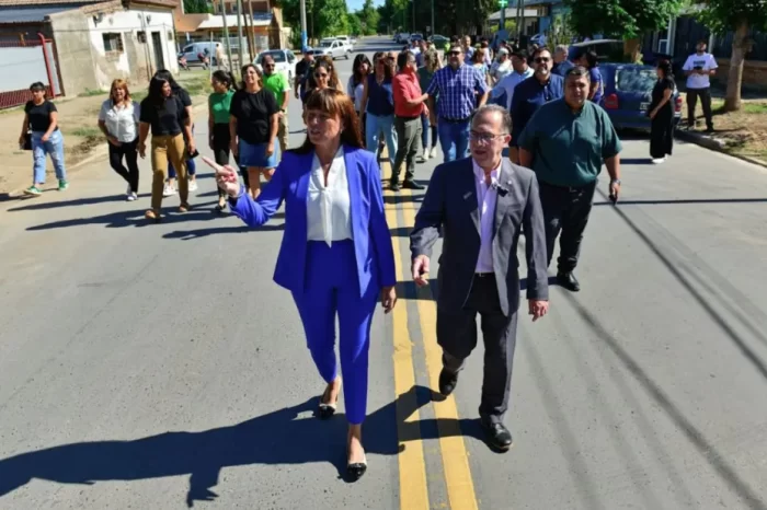 Se inauguraron obras de asfalto en la calle Laínez de Plottier