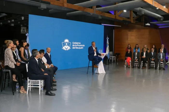 En el 2025: “Estamos proyectando los 190 días de clases y planificamos la ejecución de cinco escuelas técnicas”