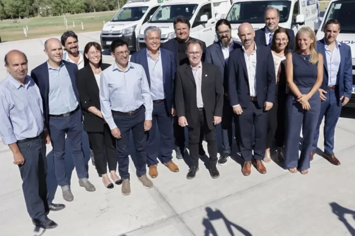 Hospitales neuquinos inician 2025 con nuevas ambulancias
