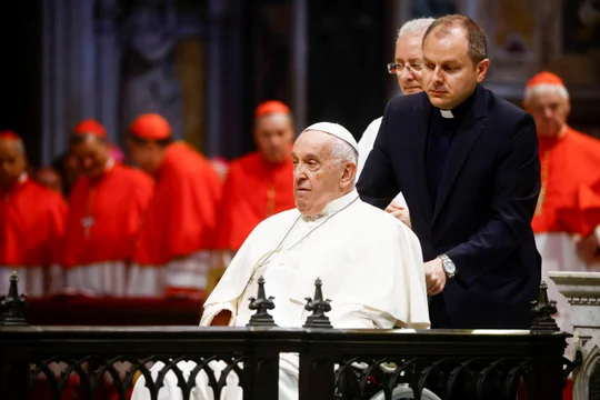 "Se confirma la mejoría de las condiciones clínicas", informó el Vaticano sobre la salud del papa Francisco