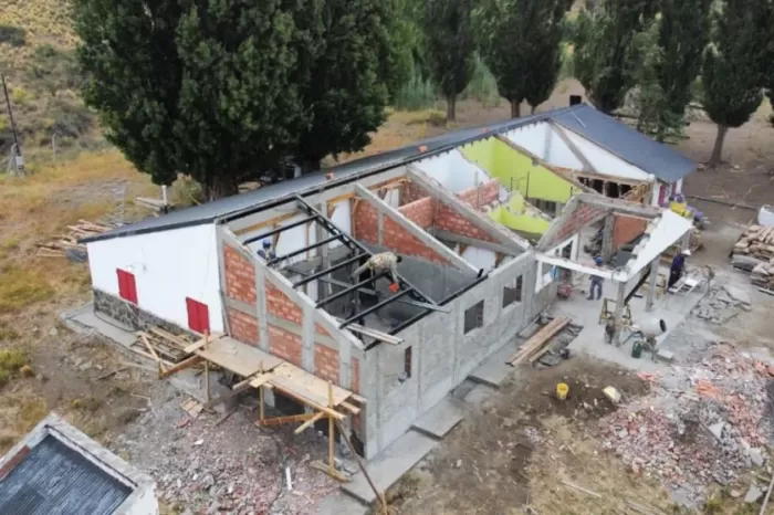 Avanza la obra en la escuela primaria 308 de Atreuco Arriba