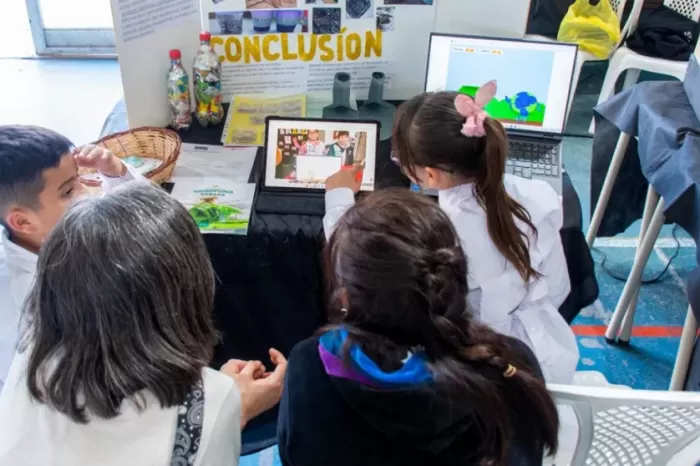 Ciencia y tecnología: Escuelas rurales camino a la Feria Nacional de Ciencias 2025