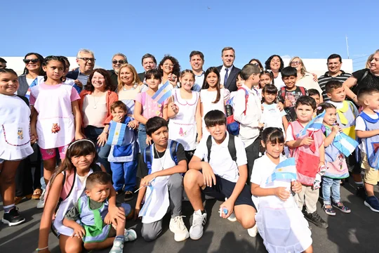 "Creemos en la justicia social”: Axel Kicillof abrió el ciclo lectivo con criticas al gobierno de Javier Milei