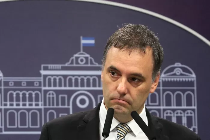 El Gobierno calificó de “kirchnerista y de izquierda” la protesta de los jubilados y desminitió a Kicillof