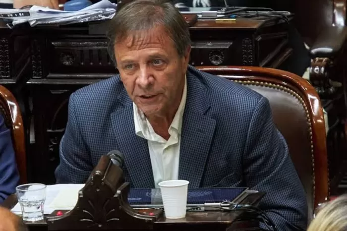 Pese a haber firmado el acuerdo con el PRO, Oscar Zago presentará mañana lista propia con el MID