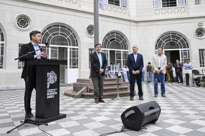 Kicillof le pidió a Milei que "parte de la plata del FMI" se destine a los afectados por el temporal en Bahía Blanca