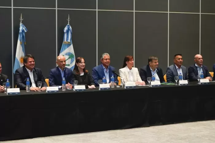 Fuerte apuesta al desarrollo: “Contamos con cada uno de los intendentes para trabajar en equipo”