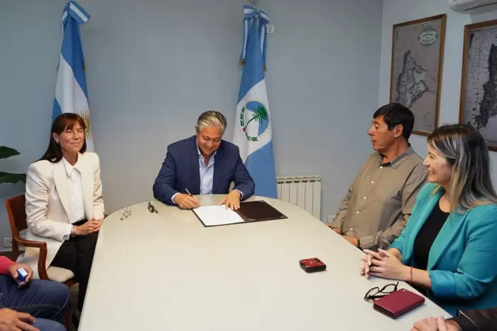 Aporte del IJAN: Deportivo Rincón podrá participar en el Torneo Federal de fútbol