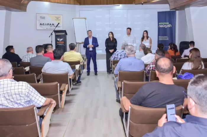 Trabajo genuino: Emplea Neuquén acerca herramientas a empresas de seguridad privada