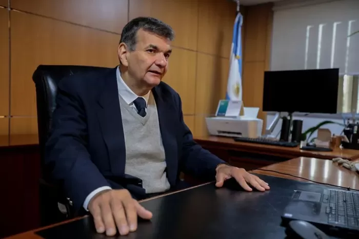Modelo neuquino: La austeridad sostiene al desarrollo neuquino frente a la economía compleja