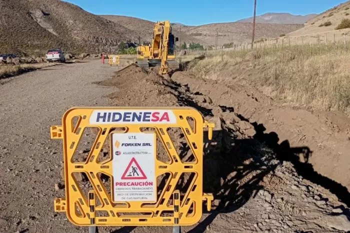 Avances en la obra de gas natural para Los Guañacos