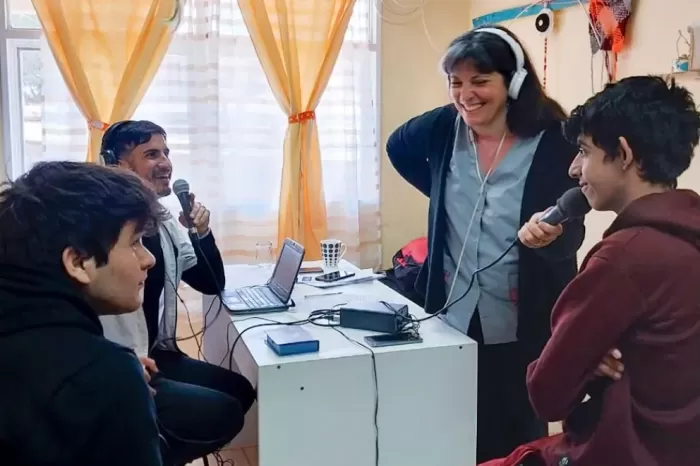 Estudiantes de la Especial 16 de Andacollo hacen radio