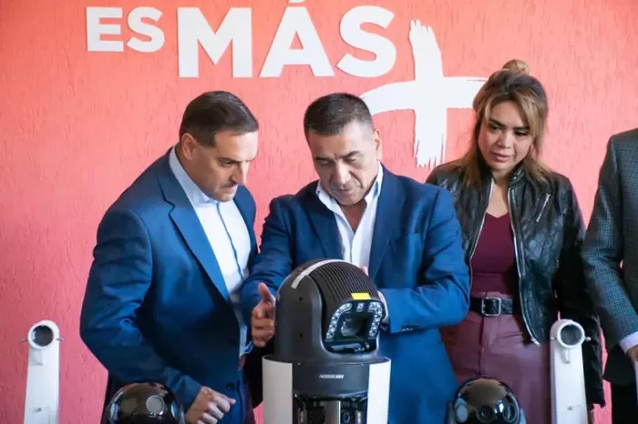 Inversión en equipamiento: La provincia entregó 40 cámaras de seguridad para Cutral Co