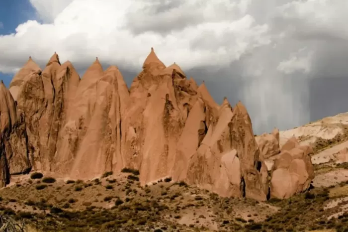Turismo de cercanía: Camino al Domuyo: un viaje para conocer la inmensidad del Alto Neuquén