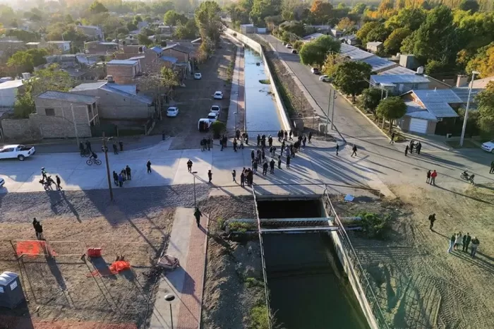 Conectividad urbana: Quedó inaugurado el puente sobre el Arroyo Durán