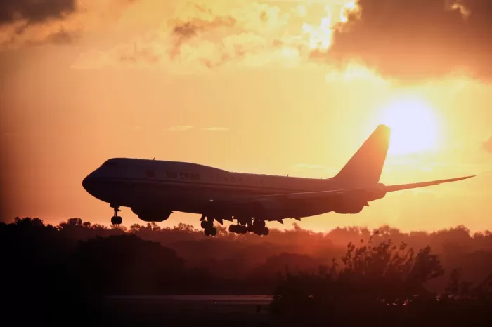 Turismo internacional: en abril hubo más argentinos que salieron del país que extranjeros que llegaron