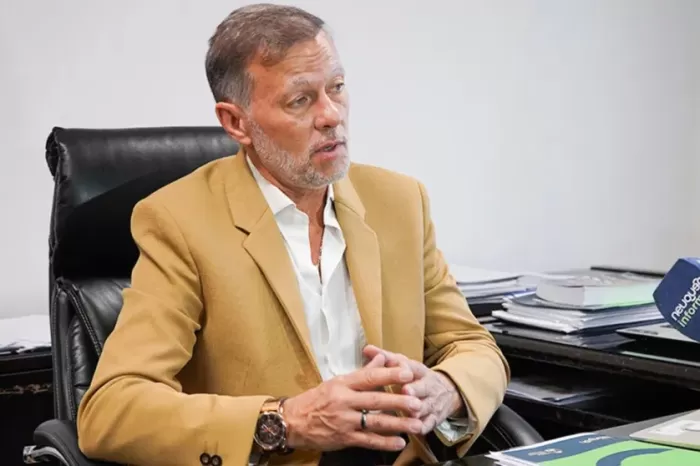 Ficha Limpia: Etcheverry marcó diferencias entre lo que sucedió en Neuquén y el país