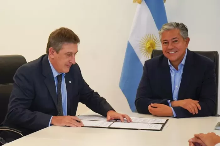 Acompañamiento a estudiantes: GyP duplica su aporte a las becas Gregorio Álvarez