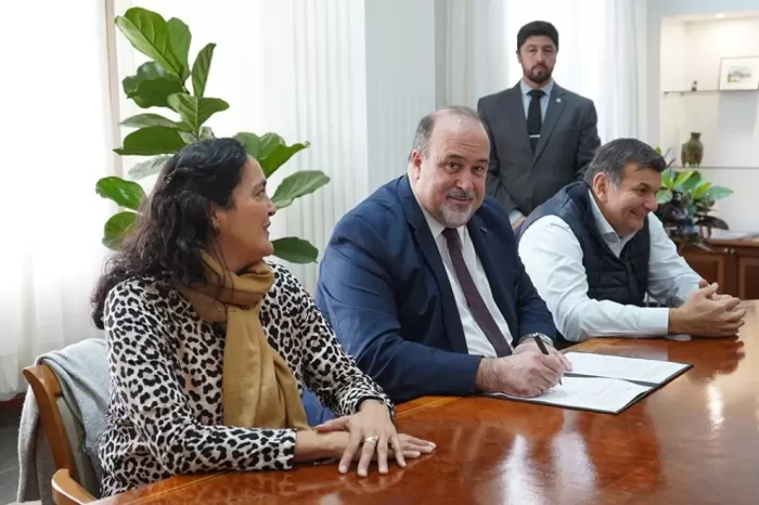 Redistribuir oportunidades: BPN aporta millones y respalda el Programa Provincial de Becas