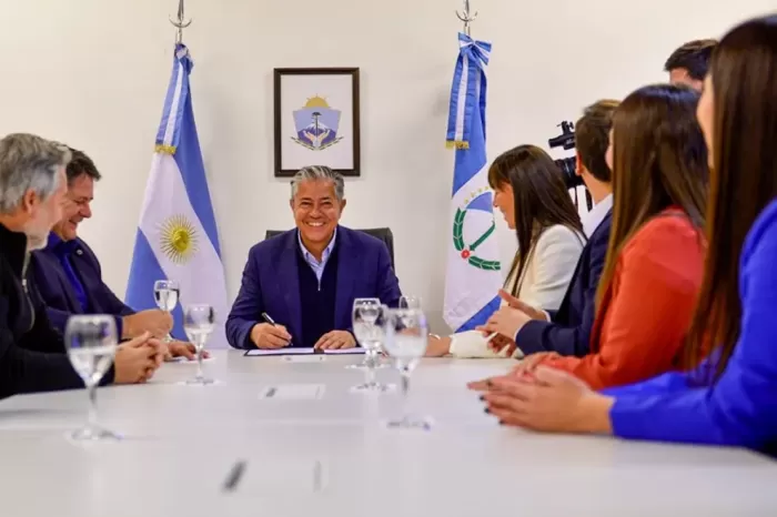 Garantizan refrigerio a 5.700 menores de los Centros Deportivos Municipales