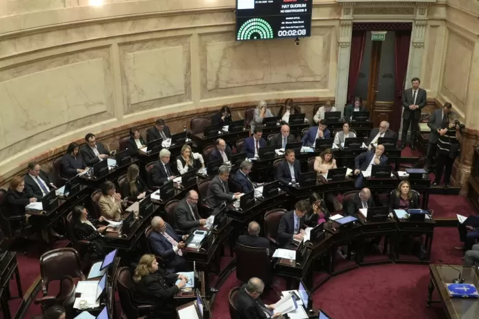 Dietas: uno por uno, los 35 senadores que renunciaron al último aumento