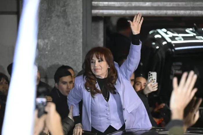 Cristina Kirchner en el PJ: las 10 frases salientes del discurso previo al fallo de la Corte Suprema,  “estar presa es un certificado de dignidad” y dijo que es “una fusilada que vive”