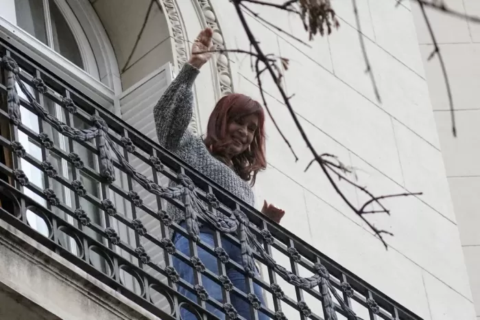 Tras el acto en Plaza de Mayo, Cristina Kirchner volvió a publicar en redes sociales