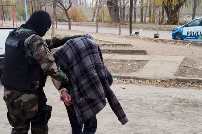 Combate a las drogas: La Policía desbarató una banda que vendía drogas en San Patricio del Chañar