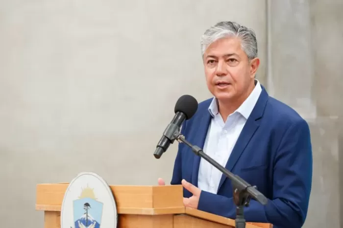 Rutas y Vaca Muerta: Figueroa gestiona inversiones en Estados Unidos