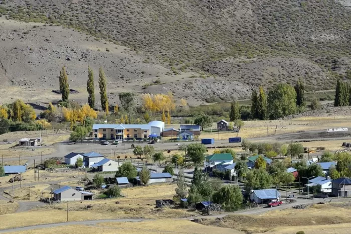 Saldar una deuda histórica: A 70 años de la Provincialización, el servicio de gas llega a Guañacos