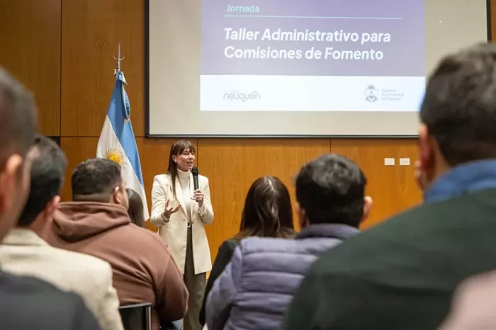 Capacitación: Facilitan herramientas para fortalecer a las comisiones de fomento