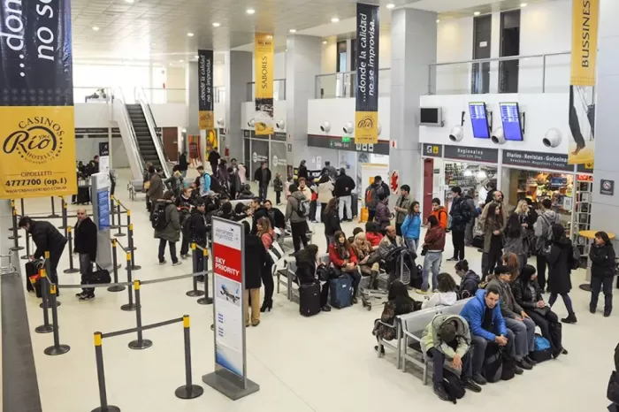 Conectividad aérea: Una vez más, creció la cantidad de pasajeros en los aeropuertos neuquinos