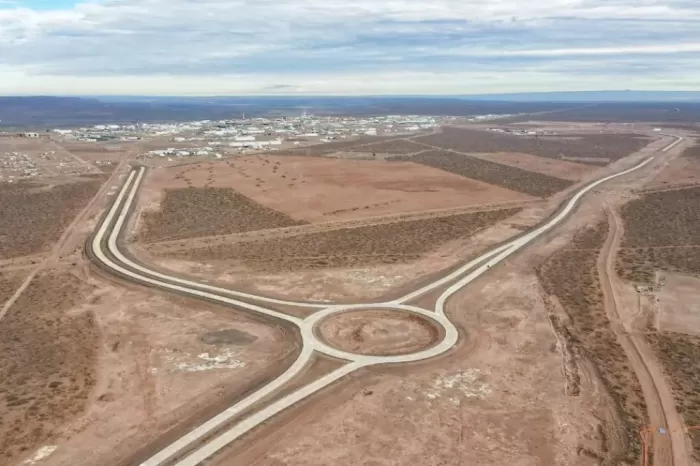Provincia ya ejecutó más del 60% del pavimento en el bypass de Añelo