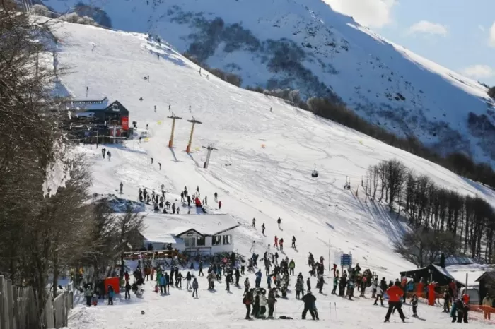 Agenda en Cerro Bayo: Nieve, sabores y aventuras en Villa la Angostura