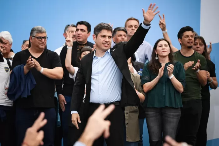 La imagen de Kicillof va en alza, mientras Milei sigue en caída y está peor que Cristina