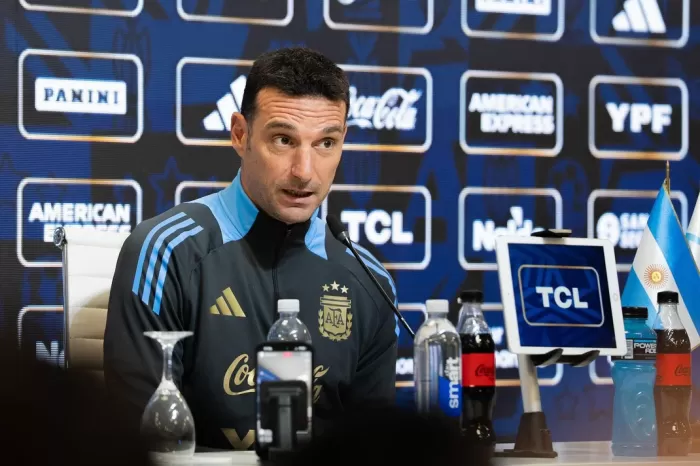 Scaloni aseguró que Messi “se tomará con tranquilidad” el tiempo para decidir su participación en el Mundial