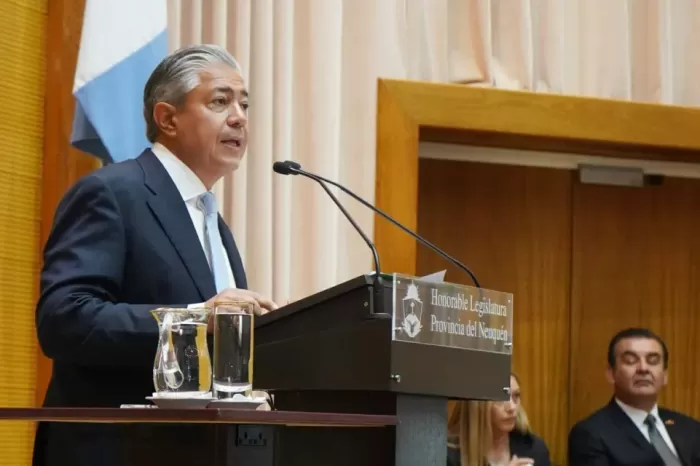 Controles de drogas: Figueroa fue el primero en someterse al narcotest tras la sanción de la ley