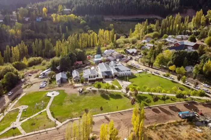 Alto Neuquén: La Provincia adjudicó la construcción de un complejo deportivo y comunitario