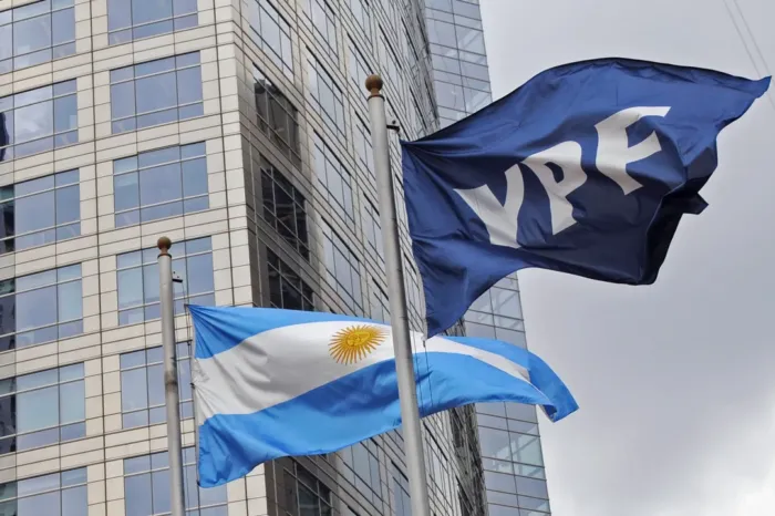YPF: Argentina dice que pedirá que funcionarios y ex funcionarios entreguen sus comunicaciones