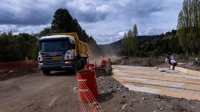 Ruta a Lolog, 45 días después del comienzo de la obra de pavimentación